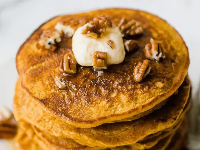 Healthy Pumpkin Oatmeal Pancakes