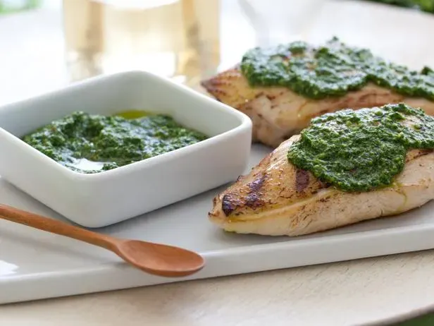 Grilled Chicken with Spinach and Pine Nut Pesto