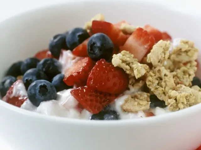 Muesli with Fresh Berries and Low-Fat Yogurt
