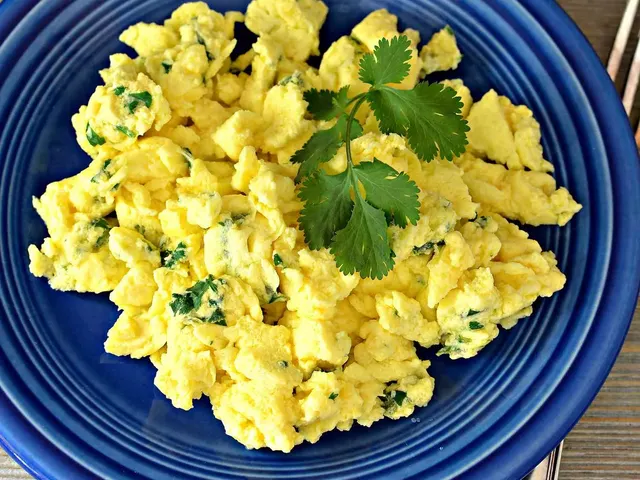 Garlic-Cilantro Scrambled Eggs