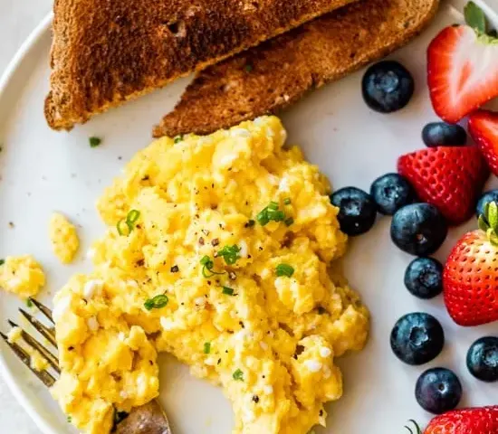 High Protein Scrambled Eggs with Cottage Cheese