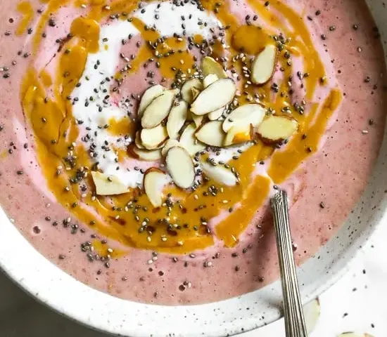 Strawberry Peanut Butter Swirl Smoothie Bowls