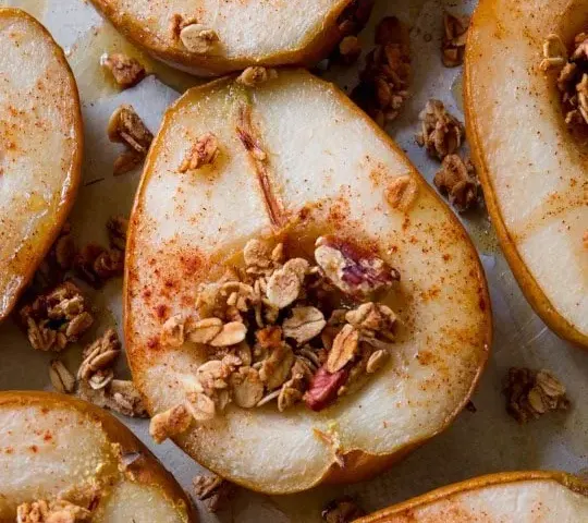 Simple Maple Vanilla Baked Pears