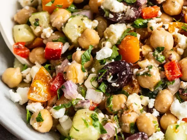 Greek Chickpea Salad