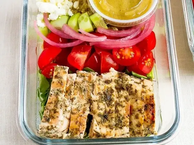 Grilled Chicken and Quinoa Bowl
