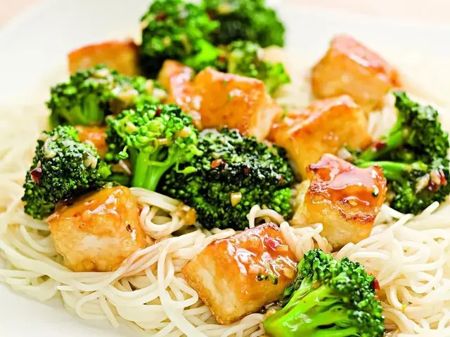 Tofu & Broccoli Stir-Fry