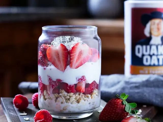 Berry Overnight Oats