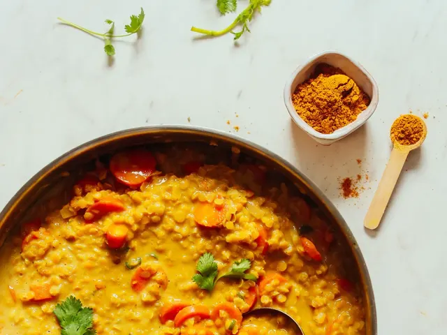 1-Pot Golden Curry Lentil Soup