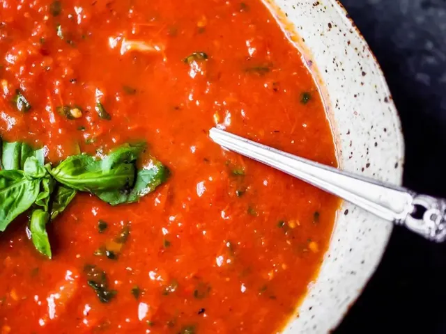Homemade Roasted Tomato Basil Soup