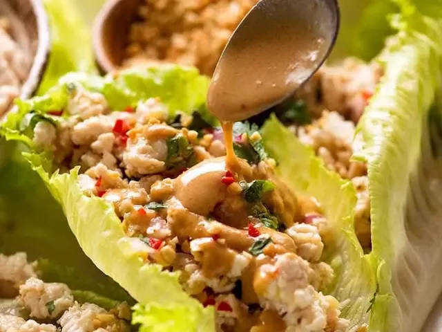 Thai Lettuce Wraps (Larb Gai, Laab Gai)