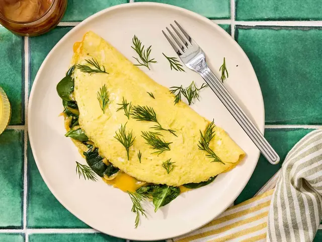 10-Minute Spinach Omelet