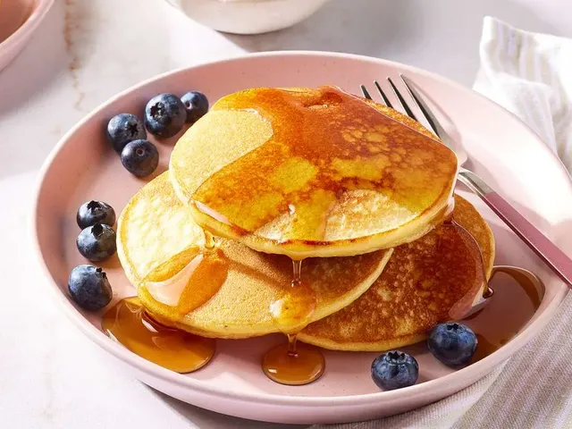 Quick Almond Flour Pancakes