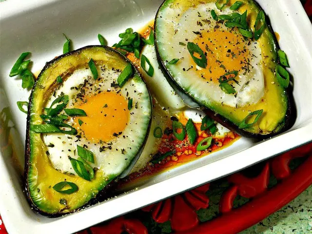 Paleo Baked Eggs in Avocado