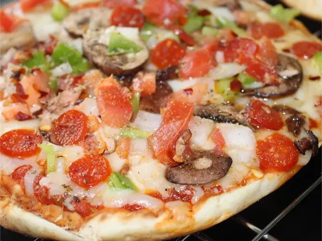 Veggie Pita Pizza