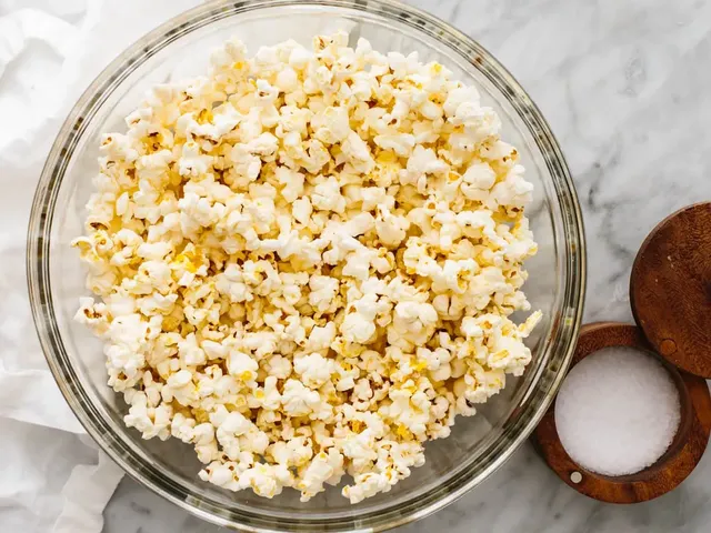 Microwave Popcorn - 3 Easy Ways!