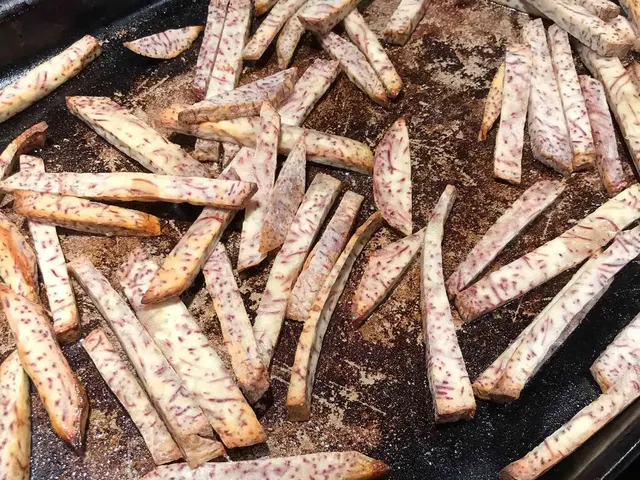 Baked Taro Chips