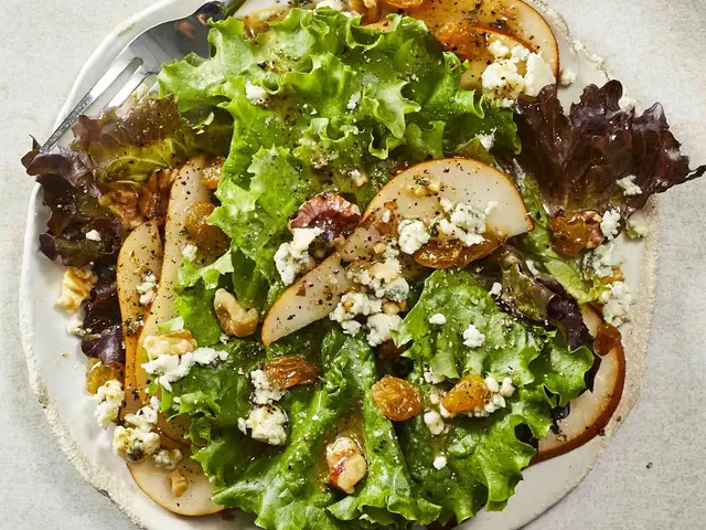 Pear, Gorgonzola & Walnut Salad