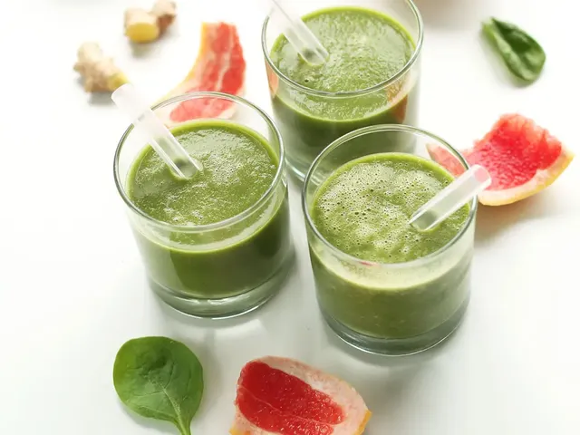 Grapefruit Green Smoothie
