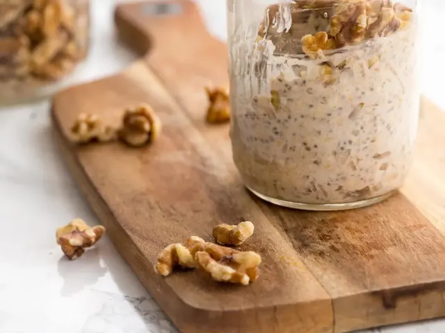 Spiced Pear Overnight Oats