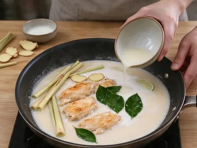 Tom kha gai, step 2