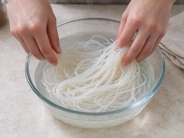 Gluten-free lo mein, step 1