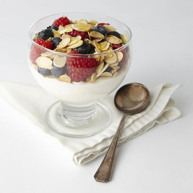 Nut & Berry Parfait Nut & Berry Parfait