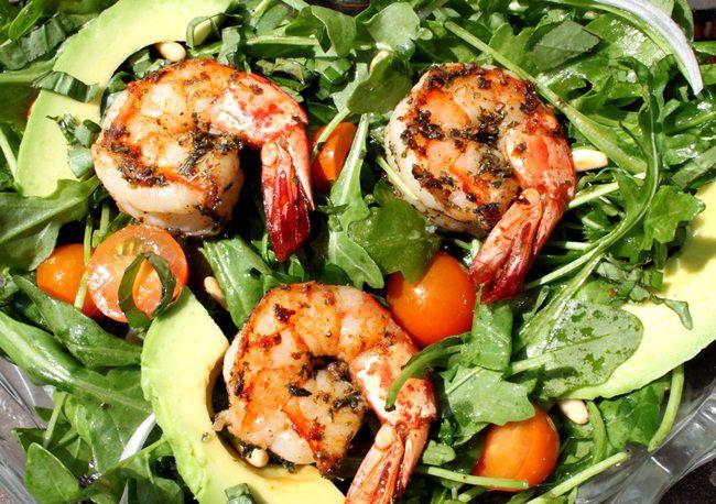 Spicy Shrimp with Avocado and Arugula Salad Recipe Spicy Shrimp with Avocado and Arugula Salad Recipe