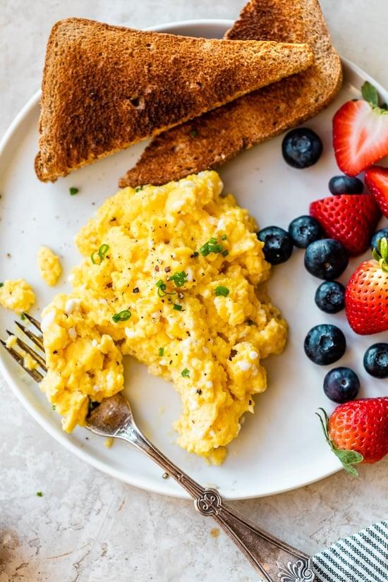 High Protein Scrambled Eggs with Cottage Cheese High Protein Scrambled Eggs with Cottage Cheese