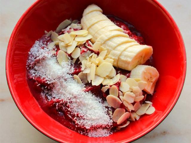 Blueberry Smoothie Bowl Blueberry Smoothie Bowl