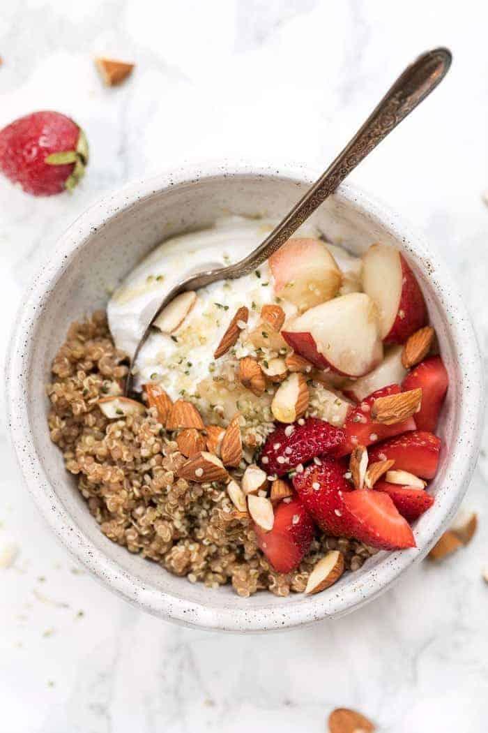 Strawberry & Peach Quinoa Breakfast Bowls Strawberry & Peach Quinoa Breakfast Bowls