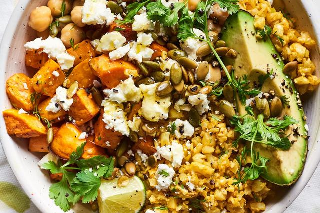 Cauliflower Rice Lunch Bowl with Sweet Potatoes and Chickpeas Cauliflower Rice Lunch Bowl with Sweet Potatoes and Chickpeas