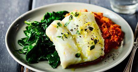 Herb & garlic baked cod with romesco sauce & spinach Herb & garlic baked cod with romesco sauce & spinach