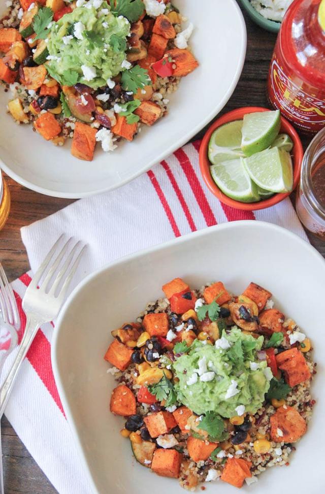 Sweet Potato Burrito Bowls with Summer Vegetables and Quinoa Sweet Potato Burrito Bowls with Summer Vegetables and Quinoa