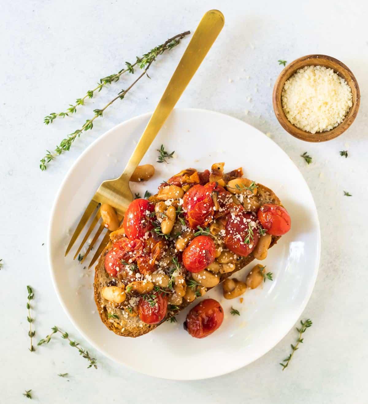 Tuscan White Bean Tomato Toasts Tuscan White Bean Tomato Toasts
