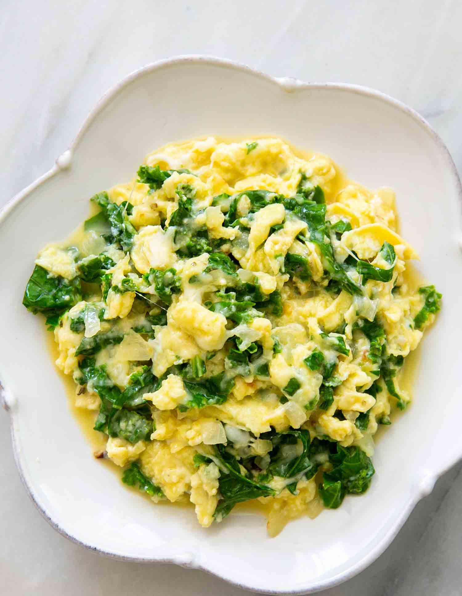 Scrambled Eggs with Kale and Mozzarella Scrambled Eggs with Kale and Mozzarella