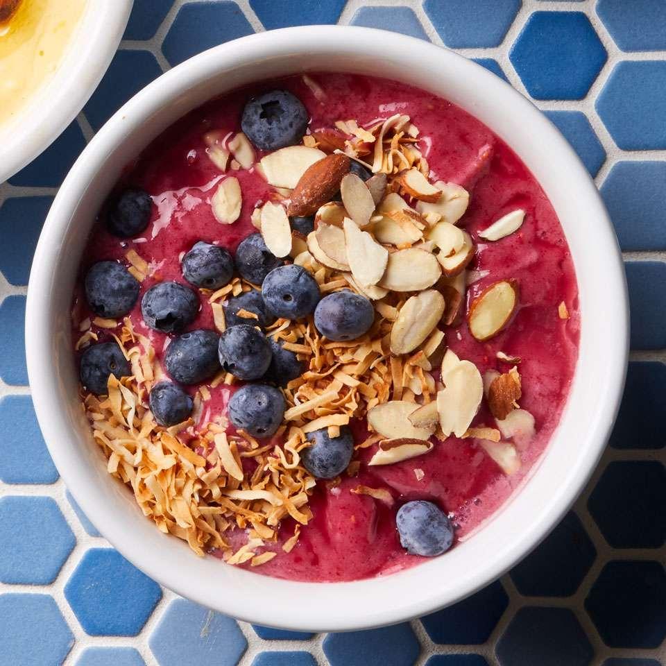 Berry-Almond Smoothie Bowl Berry-Almond Smoothie Bowl