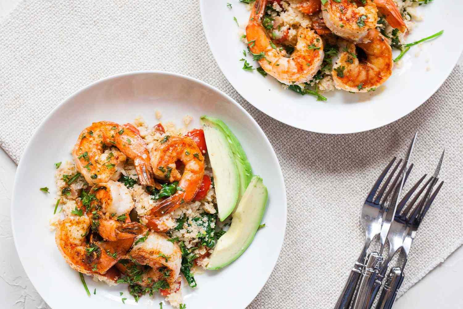 Cauliflower Rice Bowl with Garlic Shrimp Cauliflower Rice Bowl with Garlic Shrimp
