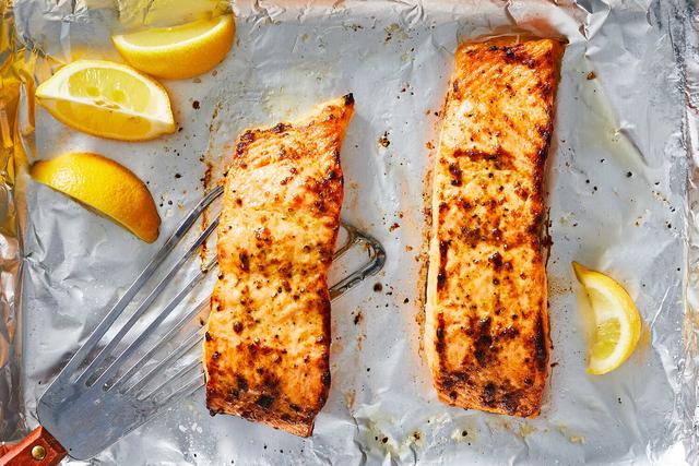 Broiled Salmon With Mustard and Lemon Broiled Salmon With Mustard and Lemon