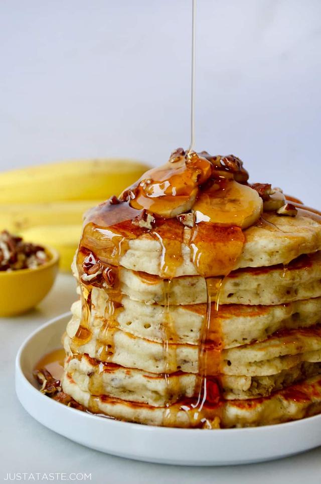 Banana Nut Pancakes Banana Nut Pancakes