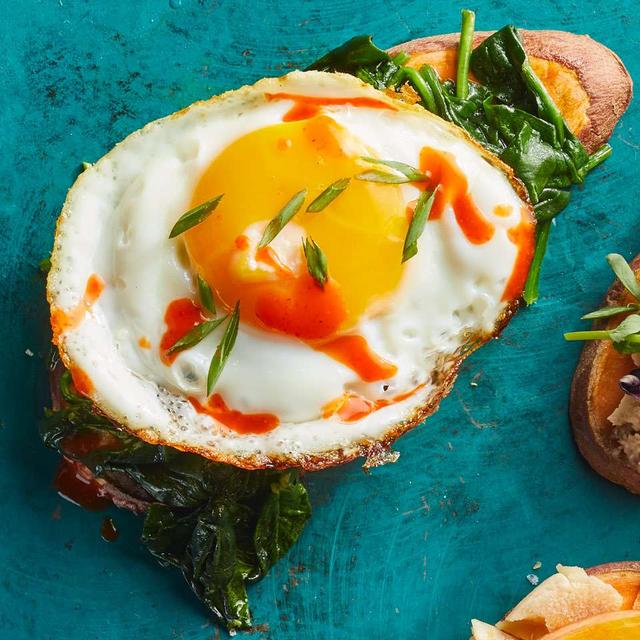 Spinach & Egg Sweet Potato Toast Spinach & Egg Sweet Potato Toast