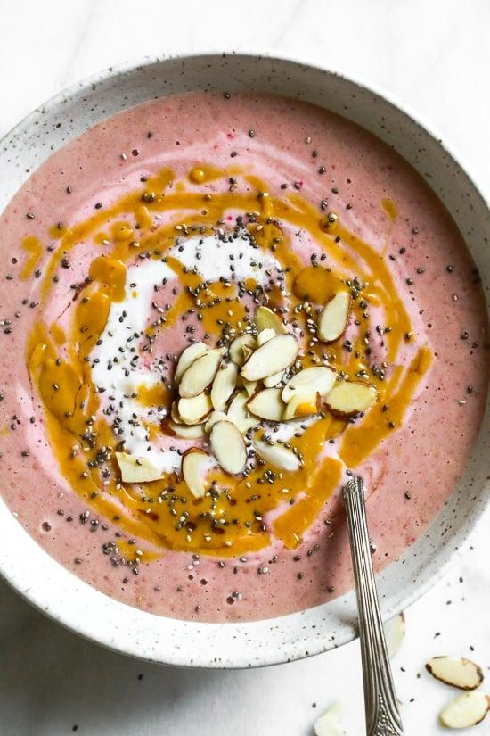 Strawberry Peanut Butter Swirl Smoothie Bowls Strawberry Peanut Butter Swirl Smoothie Bowls