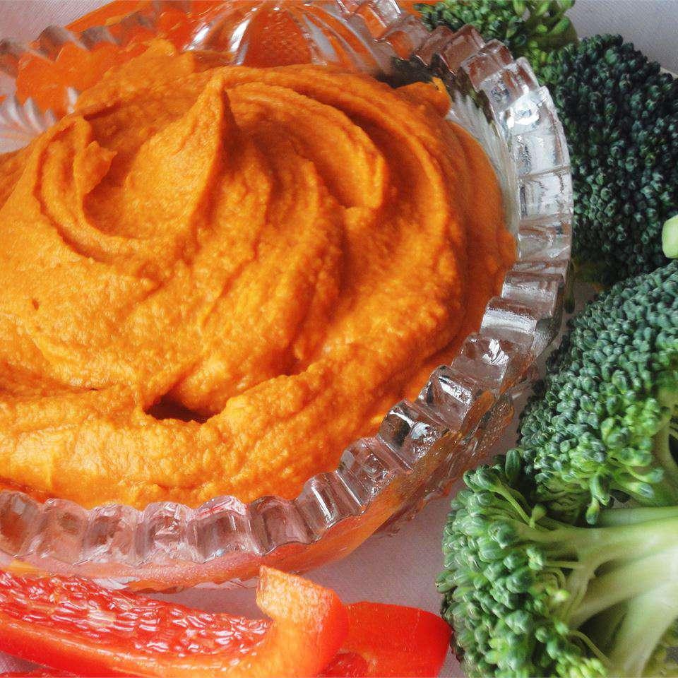 Spiced Sweet Roasted Red Pepper Hummus Spiced Sweet Roasted Red Pepper Hummus