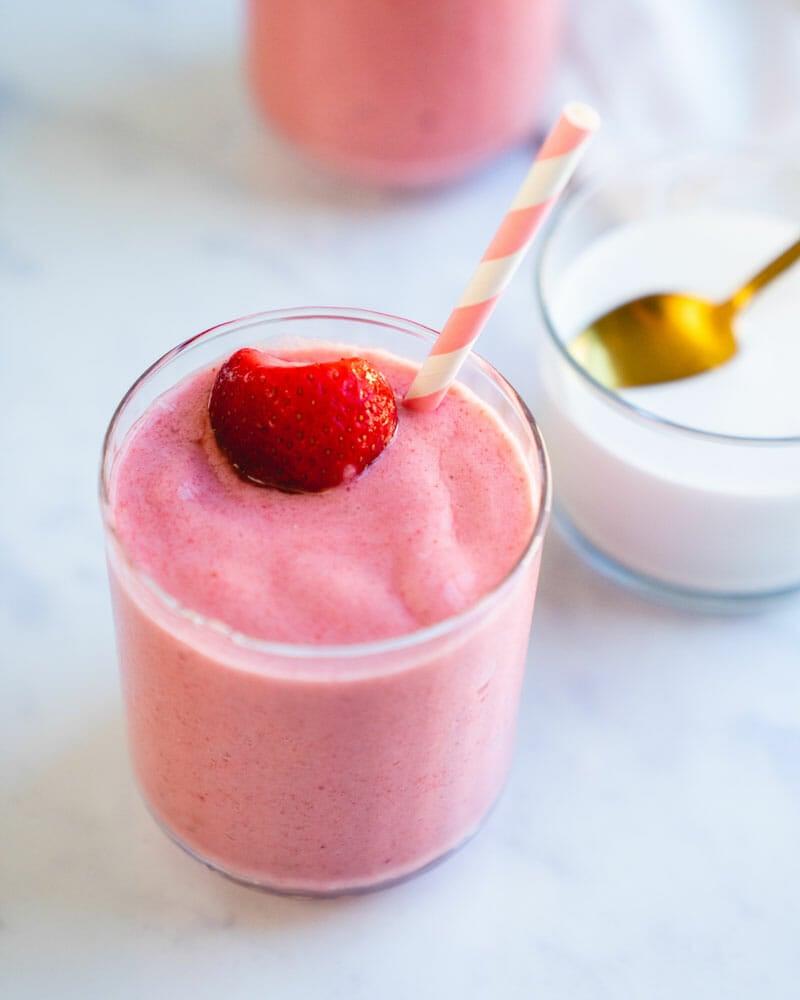Dairy Free Strawberry Smoothie (& More!) Dairy Free Strawberry Smoothie (& More!)