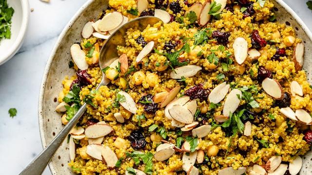 One Pot Moroccan-Inspired Chickpea Quinoa Salad One Pot Moroccan-Inspired Chickpea Quinoa Salad