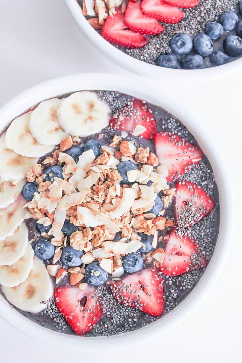 Vegan Berry Crunch Smoothie Bowl Vegan Berry Crunch Smoothie Bowl