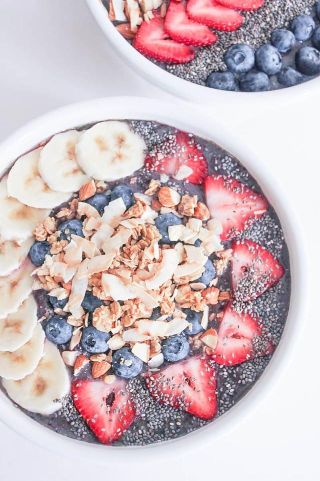 Vegan Berry Crunch Smoothie Bowl Vegan Berry Crunch Smoothie Bowl