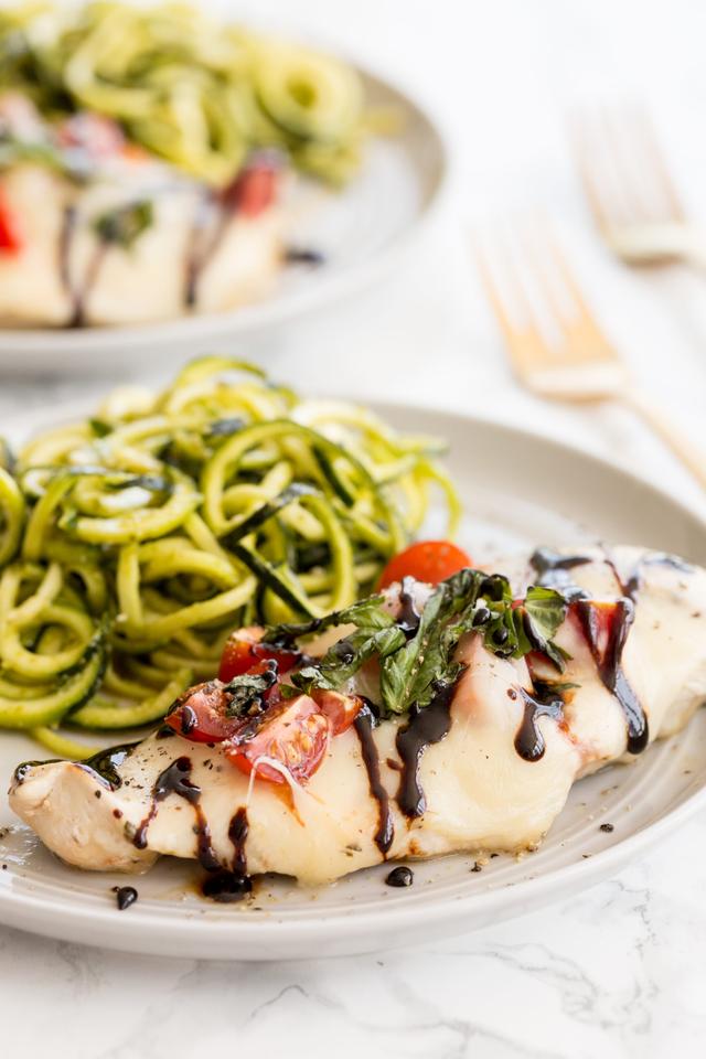 Chicken Caprese with Pesto Zucchini Noodles Chicken Caprese with Pesto Zucchini Noodles
