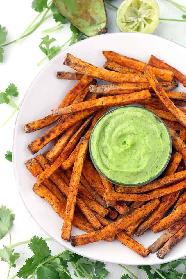Crispy Baked Sweet Potato Fries with Avocado Cilantro Sauce Crispy Baked Sweet Potato Fries with Avocado Cilantro Sauce