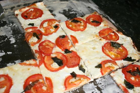 Margherita Pizza (Gluten Free) Margherita Pizza (Gluten Free)