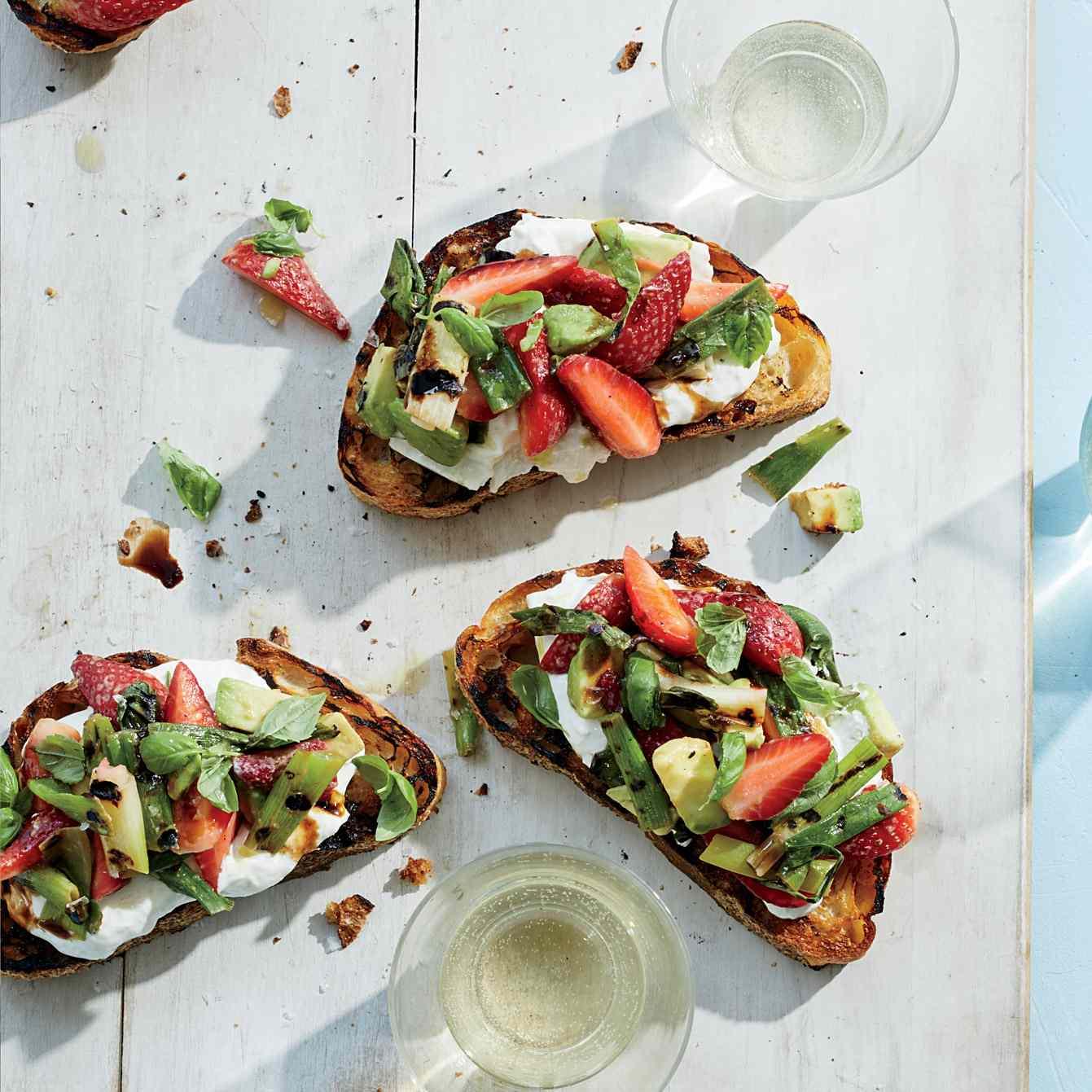Grilled Strawberry-Avocado Toasts with Burrata Grilled Strawberry-Avocado Toasts with Burrata